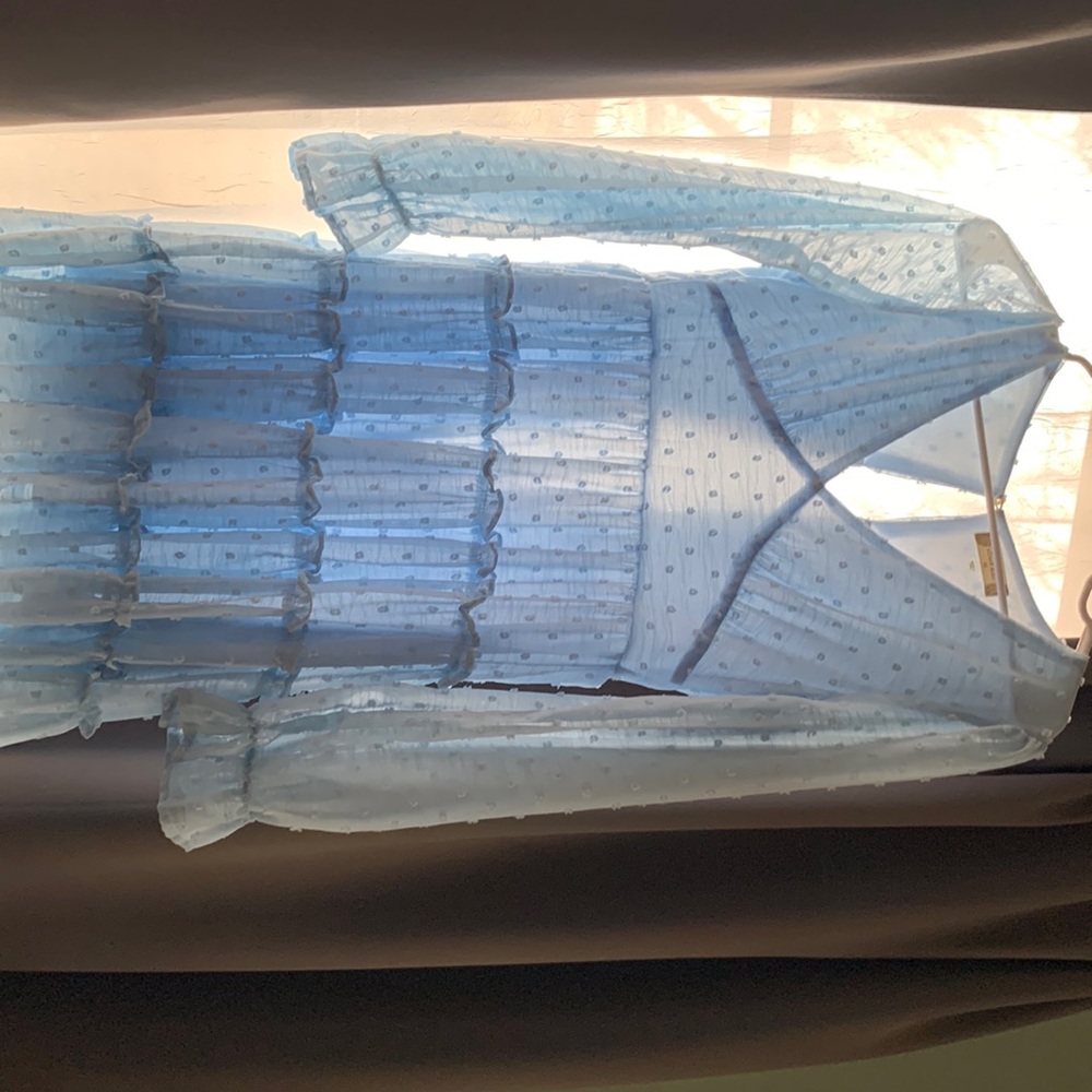 Cute light blue dress!